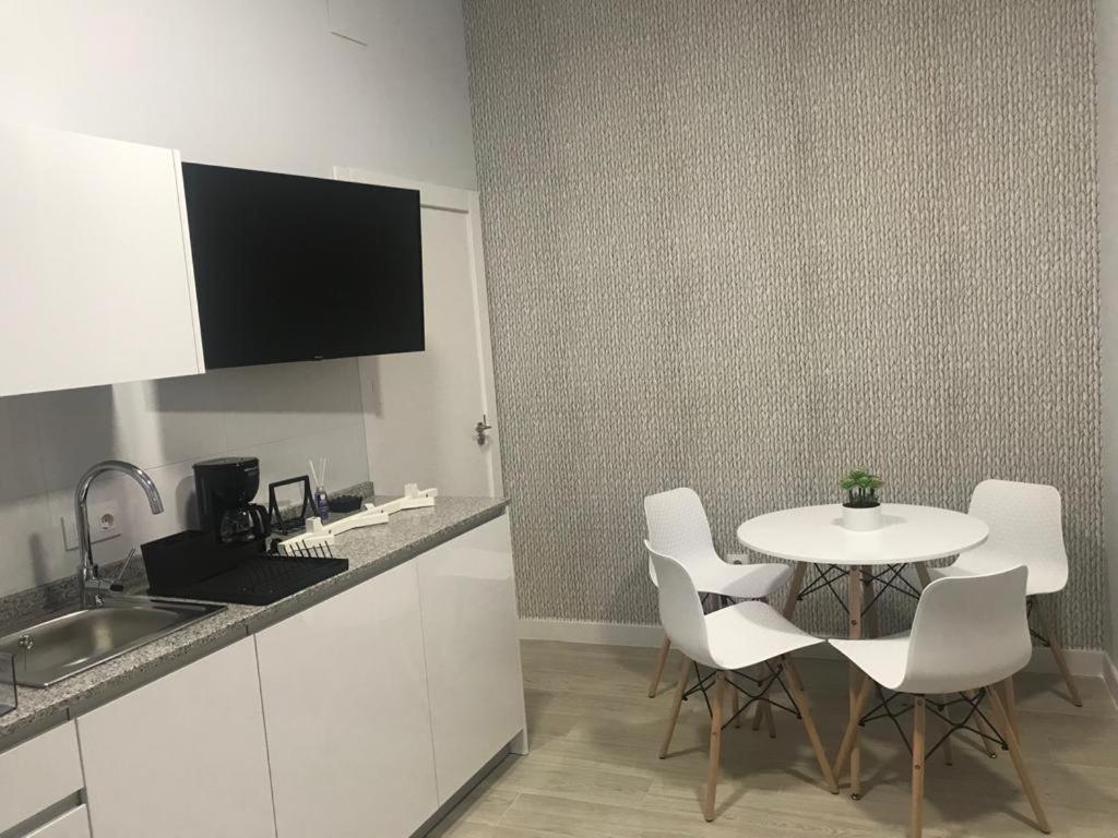 Apartamentos La Encarnacion III ロス・アルカサレス エクステリア 写真