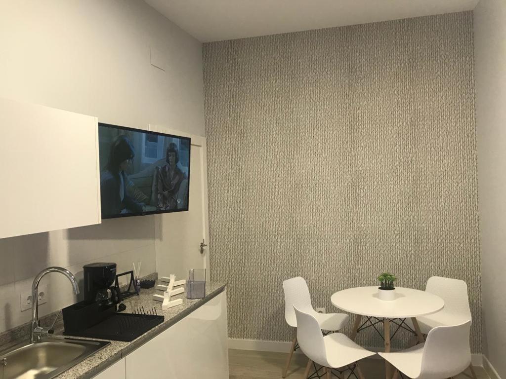 Apartamentos La Encarnacion III ロス・アルカサレス エクステリア 写真