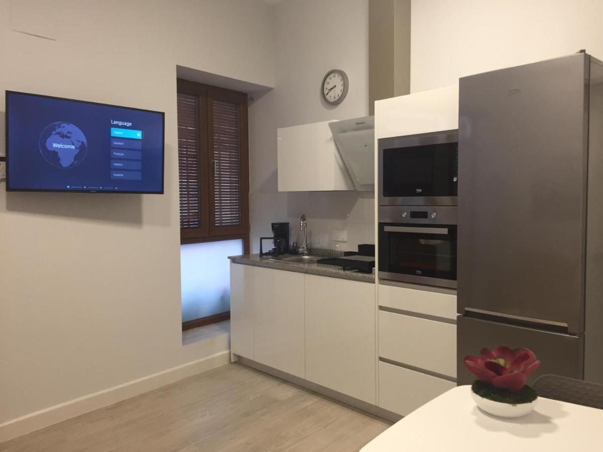 Apartamentos La Encarnacion III ロス・アルカサレス エクステリア 写真