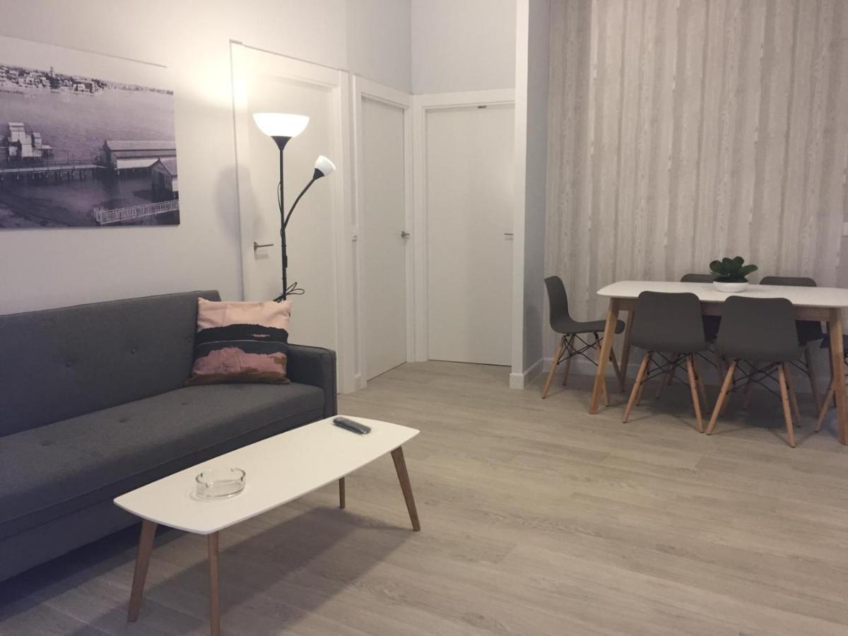 Apartamentos La Encarnacion III ロス・アルカサレス エクステリア 写真